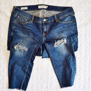 Torrid cropped jeans with holes in knees, size 16